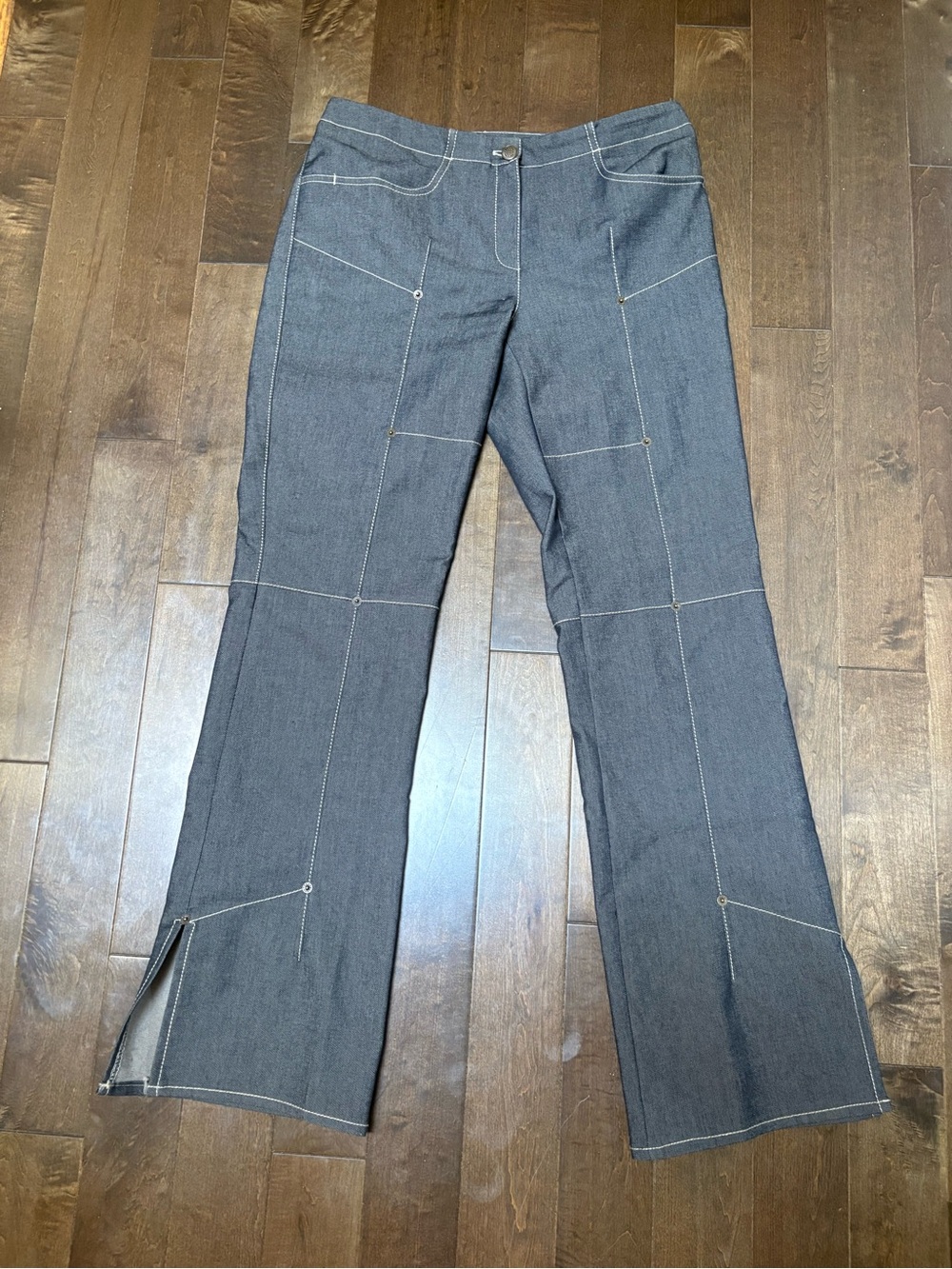 Vintage Low Rise Dark Gray Wide Leg Jeans with Contrast Stitching